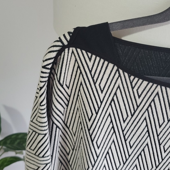 🏷Chicos Urban style Blouse - Picture 4 of 8